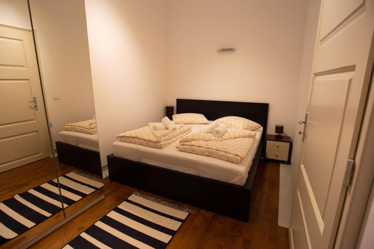 Alessia Apartment In The Old Town Timisoara Esterno foto