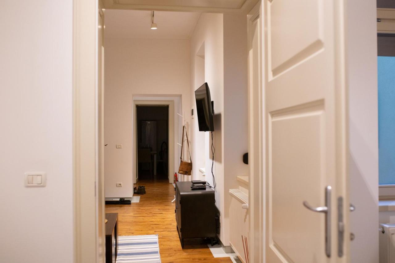 Alessia Apartment In The Old Town Timisoara Esterno foto